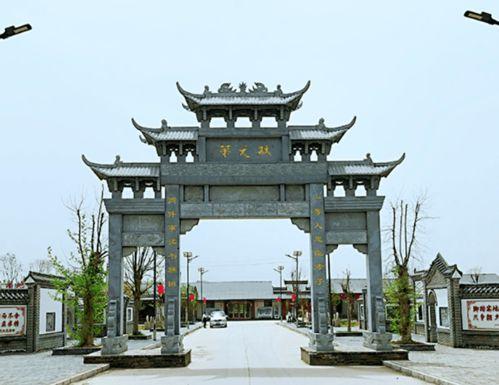 娱乐星打卡忙着吃瓜